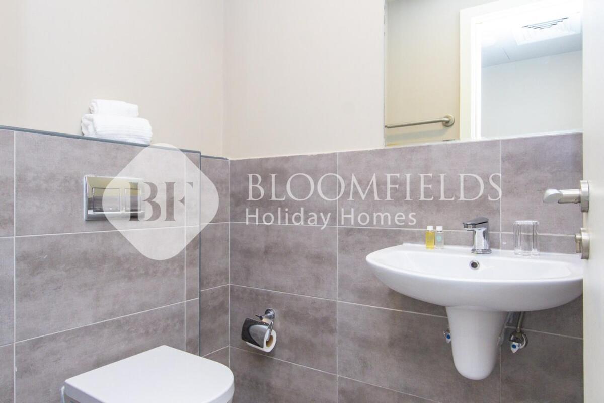 Bloomfields Deluxe 1br With Balcony Leonardo *